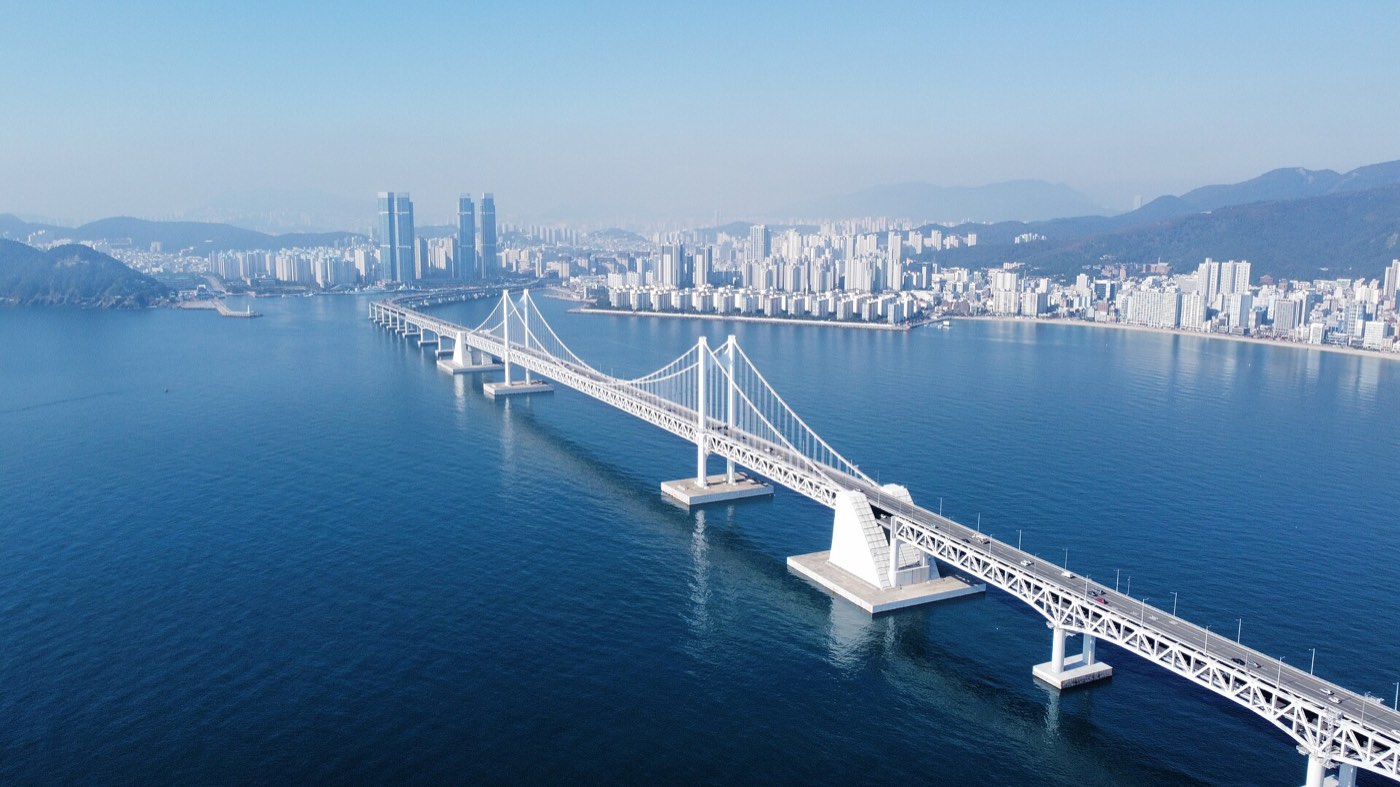 The full span of the Gwangan Bridge across Suyeong Bay