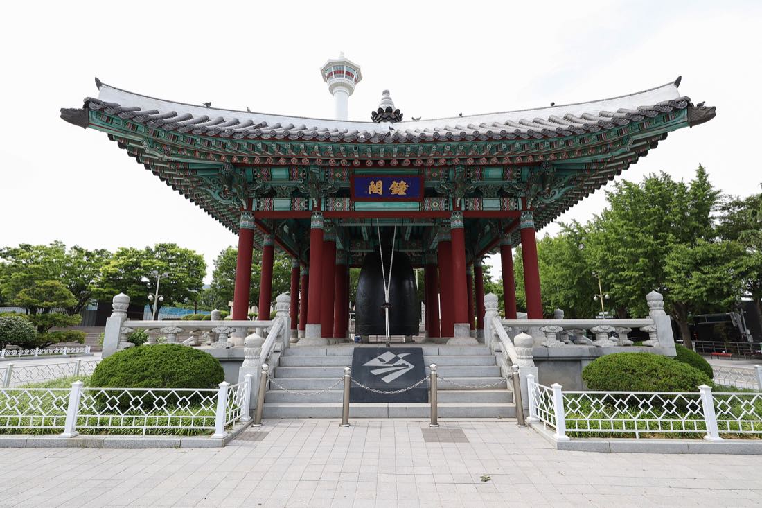 The pavilion and Busan Tower in Yongdusan Park